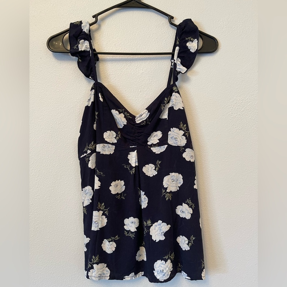 Abercrombie and Fitch navy blue floral ruffle summer cami blouse babydoll flowy